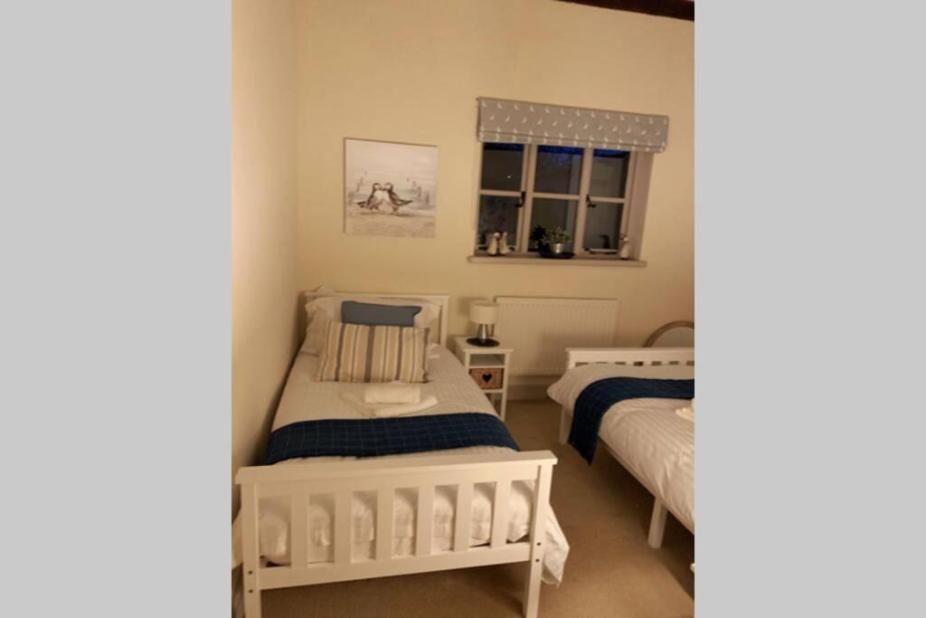 Stunning Barn Private Hot Tub Malvern & Worcester Sleeps 6 Extérieur photo